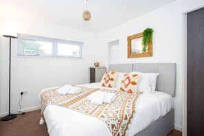 Deluxe Apartment, Non Smoking, Kitchen | Free WiFi, bed sheets - The Central (Southend-on-Sea)