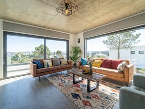 TV - As Andorinhas - Walking distance to Monte Clerigo and Amoreira beaches (Aljezur)