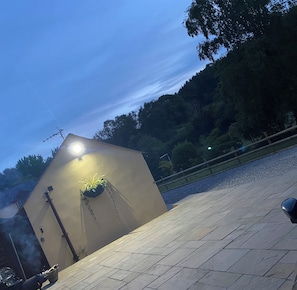 Cottage | Terrace/patio - 1 Bedroomed Detached Holiday Retreat Pant (Oswestry)