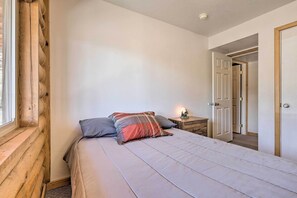 4 chambres, fer et planche à repasser, accès Internet, draps fournis