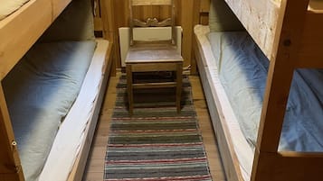 2 bedrooms, bed sheets