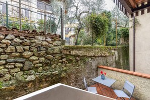 Outdoor dining - Lemon House 1 Apartment by Wonderful Italy (Gardone Riviera)