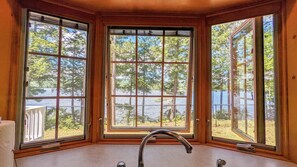 Interior - Hideaway at Highland Lake (Andover)