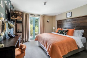 고급 침구, 객실 내 금고, 각각 다른 스타일의 인테리어, 각각 다르게 가구 비치