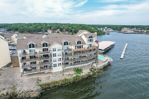 Exterior - The Ledges Sleeps up to 12 (Osage Beach)