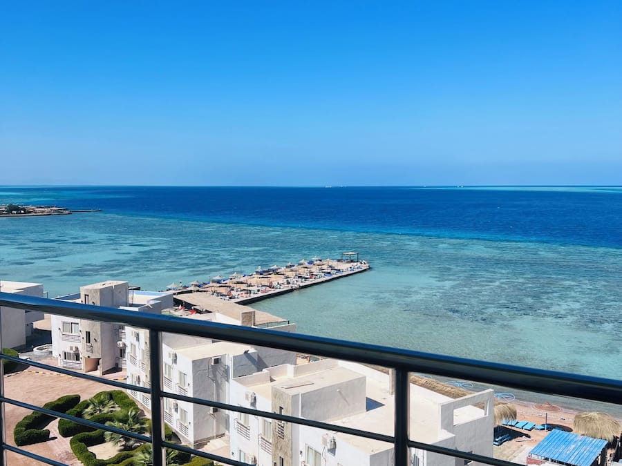 Egyptian cotton sheets, premium bedding, minibar, individually decorated