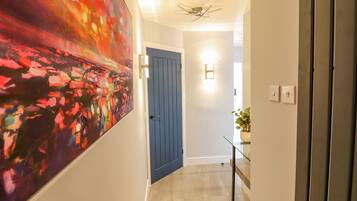 3 bedrooms, individually decorated, individually furnished, free WiFi