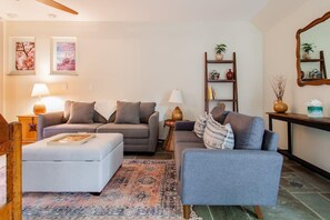 TV, Netflix, Hulu og strømmetjenester