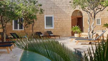 Seasonal outdoor pool, sun loungers