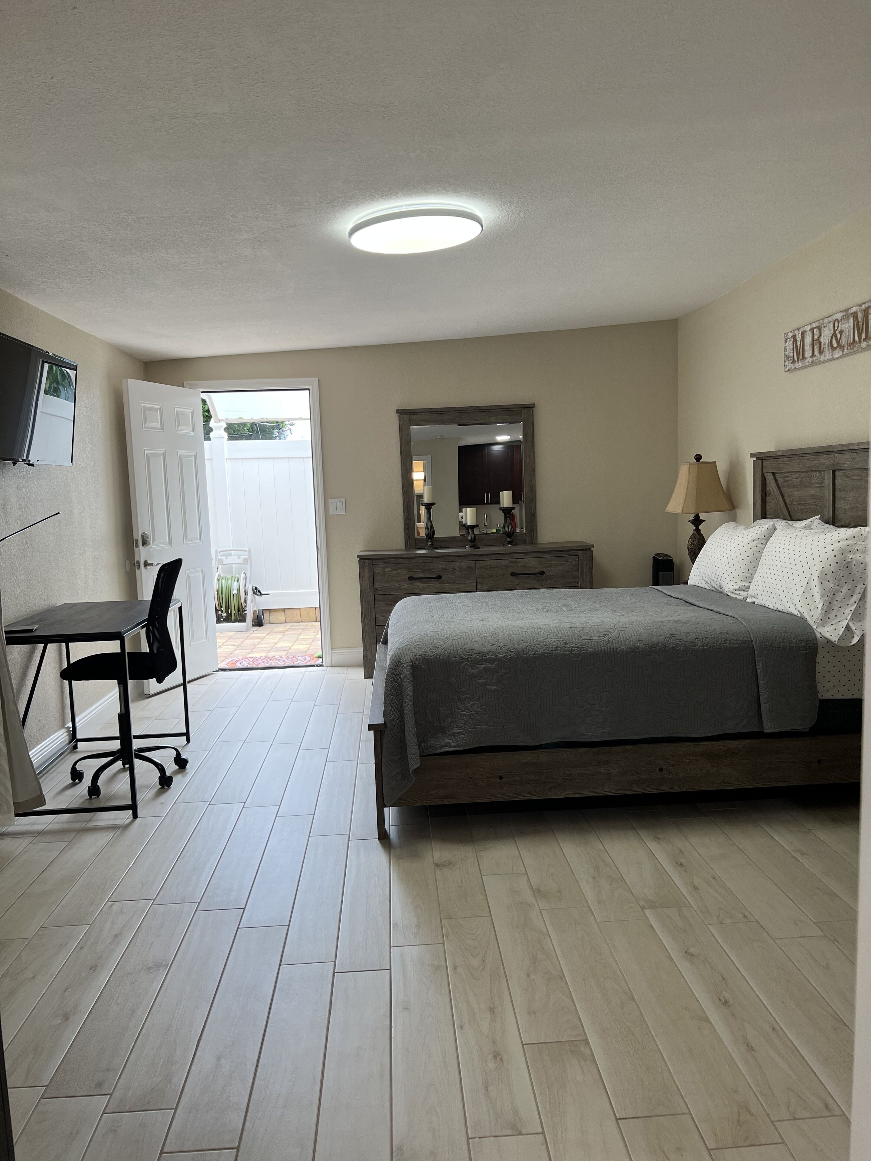 1 slaapkamer, een bureau, een strijkplank/strijkijzer, gratis wifi