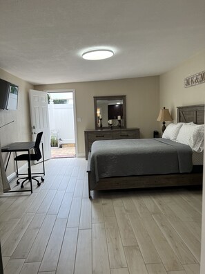 1 habitación, escritorio, tabla de planchar con plancha y wifi gratis
