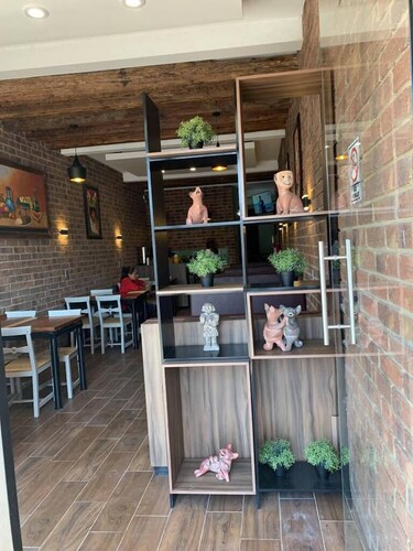 Hotel Central Pirámides