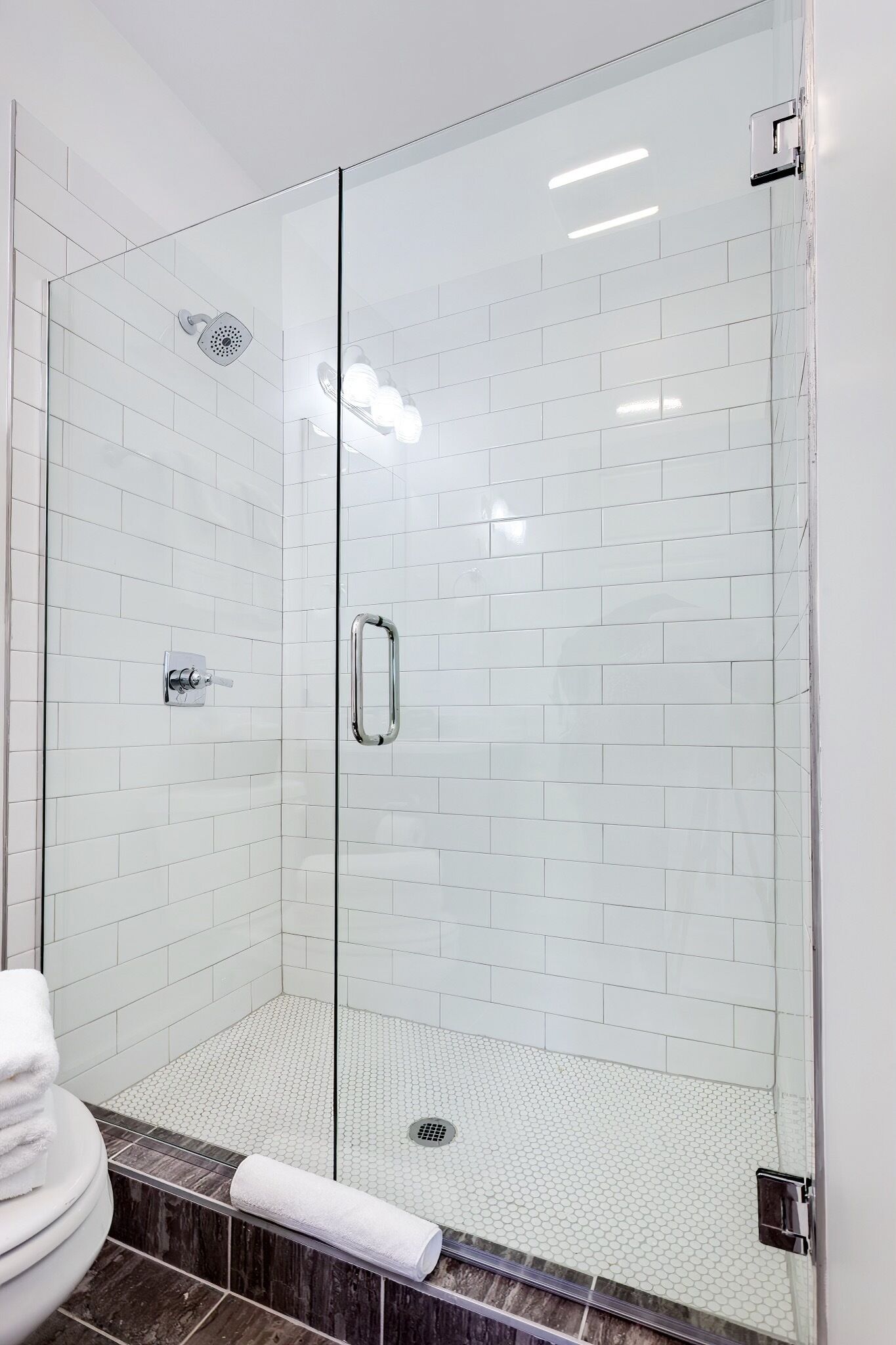 Combined shower/tub, hair dryer, towels, soap