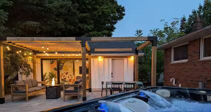 NEW Professionally Designed 8 Bed Home (w. 2 Sandbanks Passes)