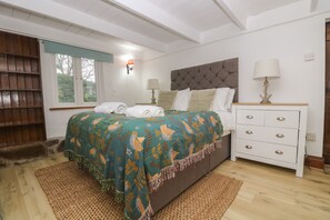 Cottage | 3 bedrooms, individually decorated, individually furnished, free WiFi
