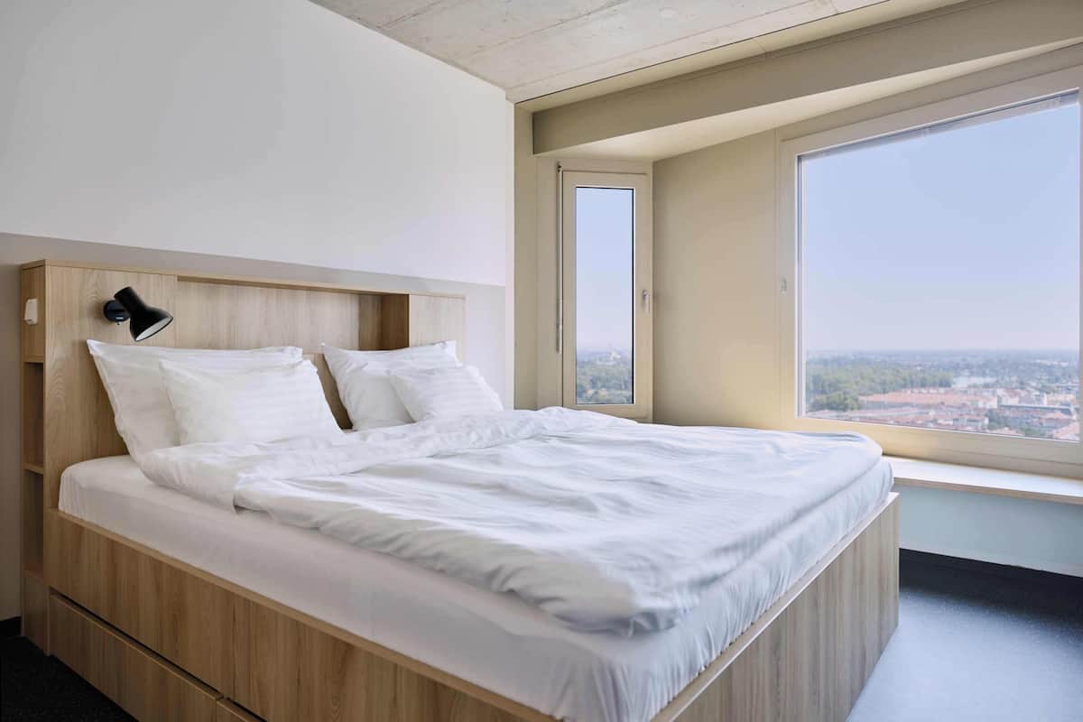 Two Room Platinum Plus