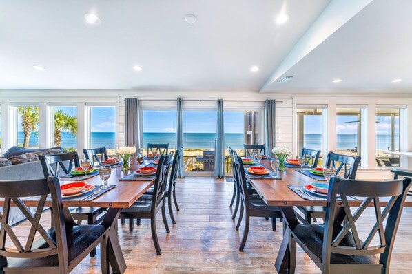 Dining - Front Row Center - Pet Friendly, Private Pool, Beach Front, Hot Tub! (St. George Island)