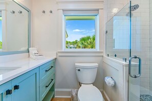 シャワー付き浴槽