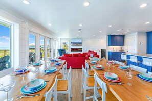 Dining - The Salty Pickle - Beach front access, Pickleball Court, Pool, Hot Tub! (St. George Island)