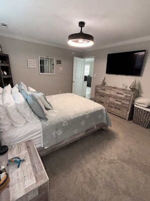 3 bedrooms, free WiFi, bed sheets - Navigation Blue - Beach Escape
3 bedroom 2 bath private home (Southport)