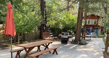 Charming Timber Haven Lodge (1BRM-4guest) Cabin #5