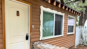 Uklassifisert bilde, 4 av 14, knapp