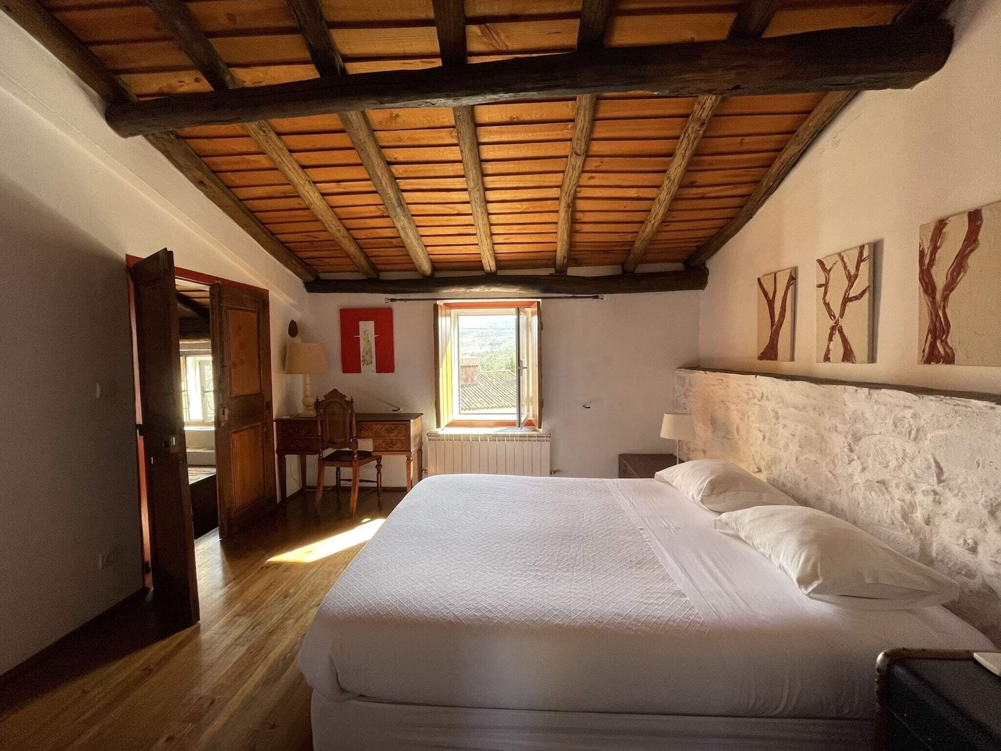 3 dormitorios, wifi gratis, ropa de cama