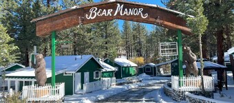 BM #9 · Peaceful, Unique Hot Tub in Kitchen - Bear Manor#9