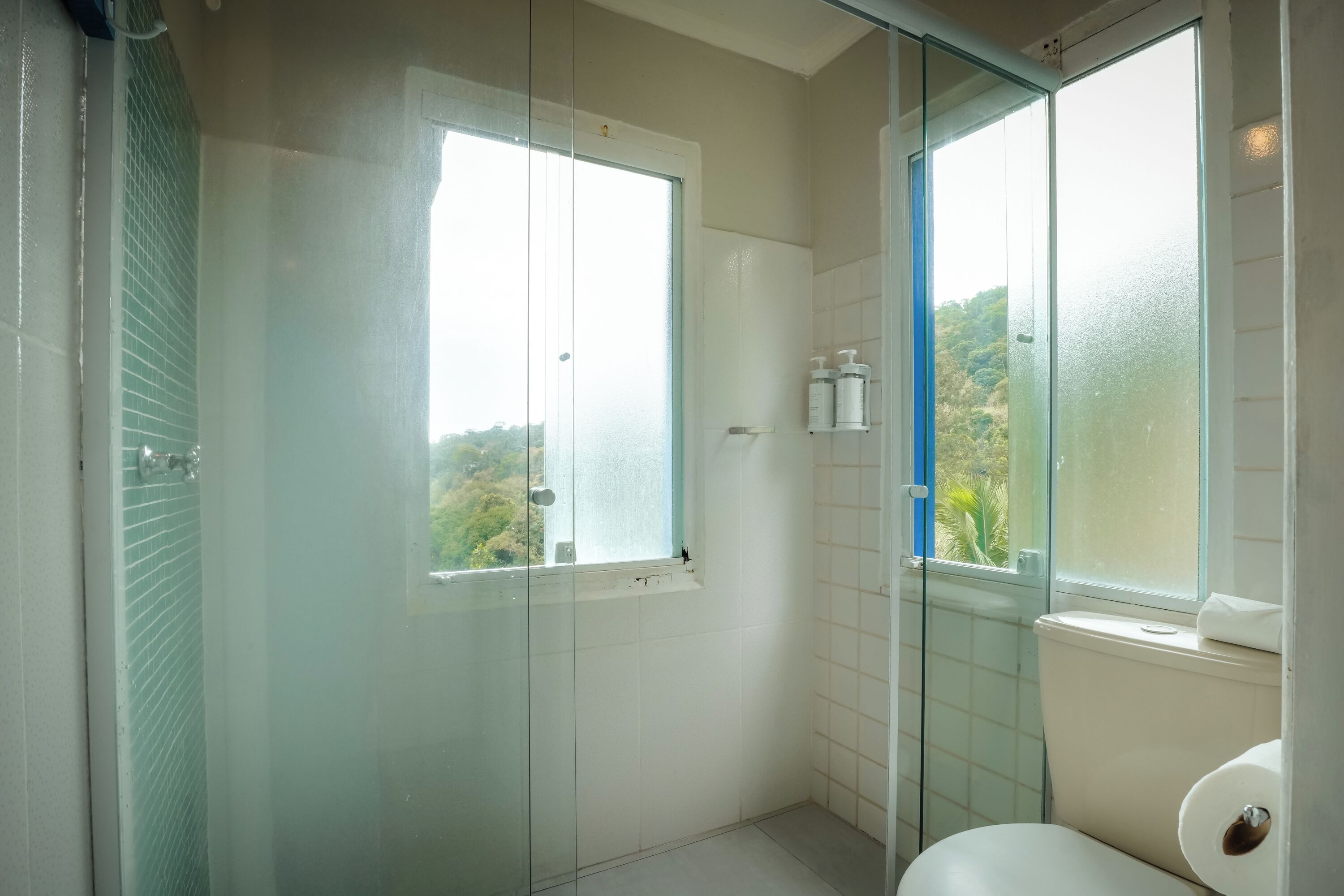 Deluxe Room | Bathroom