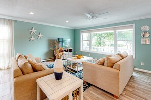 TV, DVD-spiller og bøker