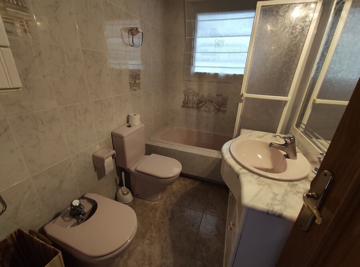 Bathtub