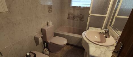 Bathtub