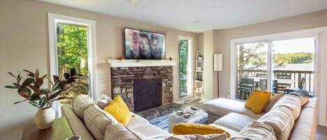 Televisión, oficina