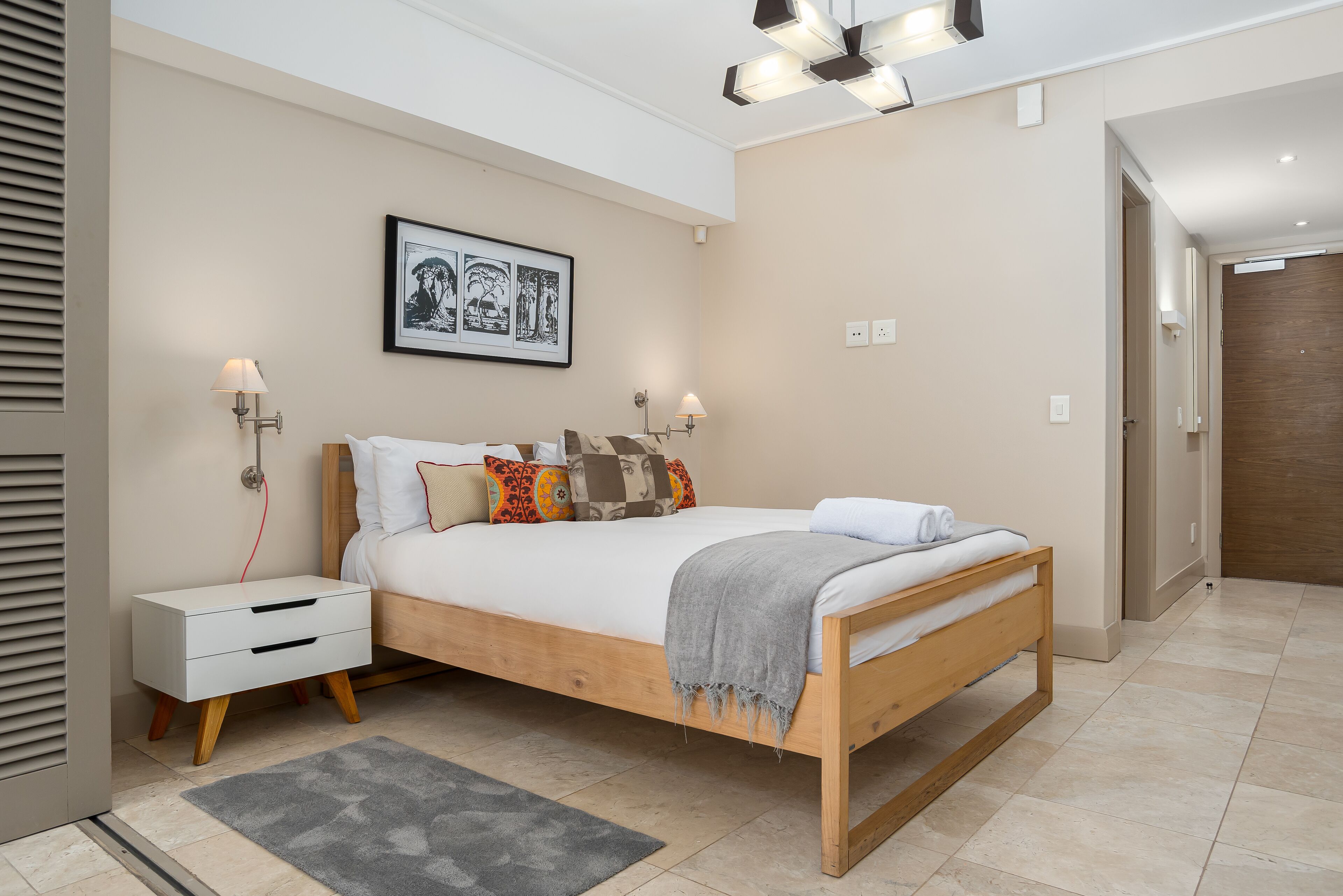 1 habitación y caja de seguridad en la habitación 