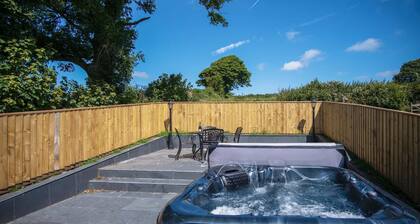 Anchor Well - 2 Bedroom Cottage - Ludchurch