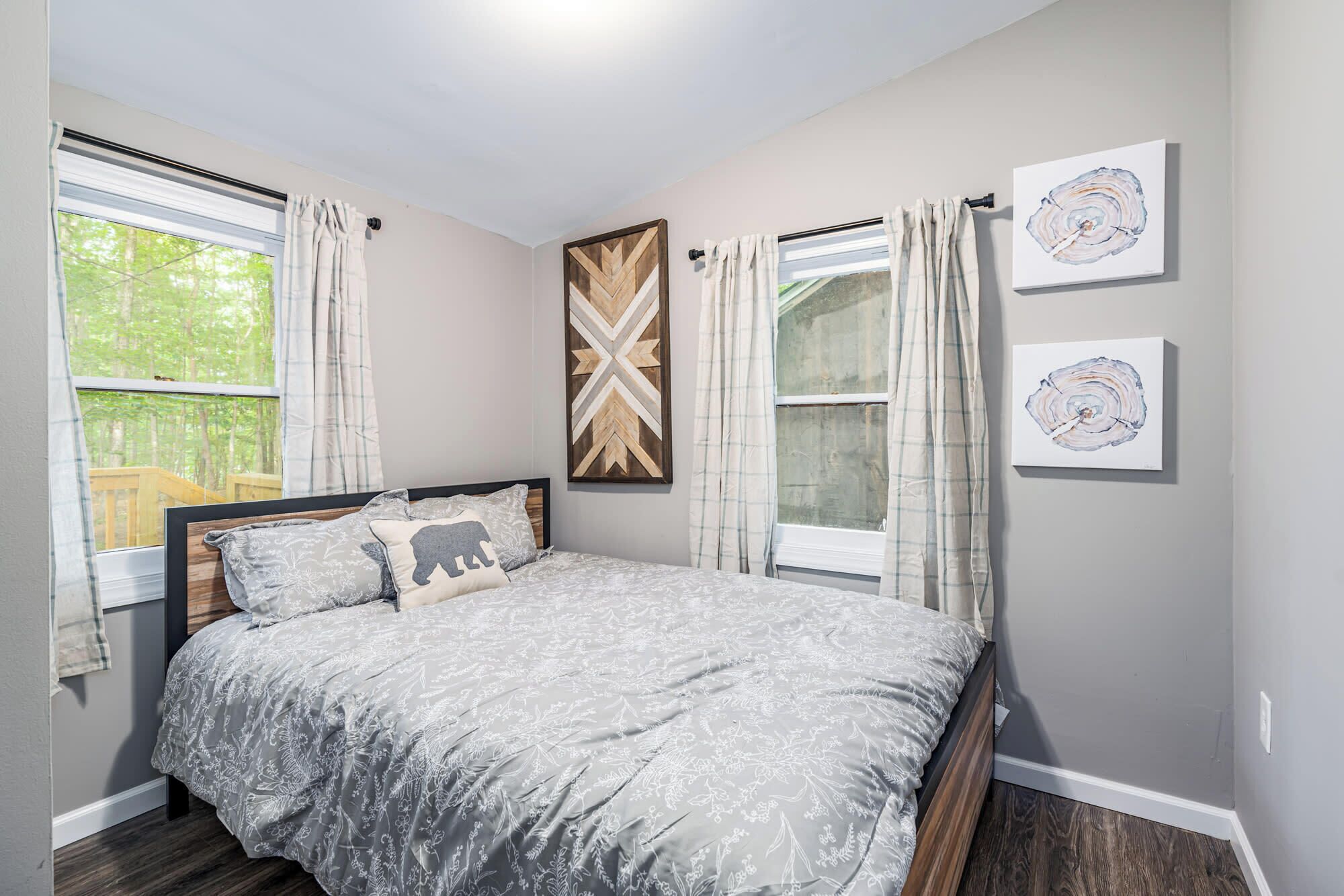 3 soverom, strykejern/-brett, wi-fi og sengetøy