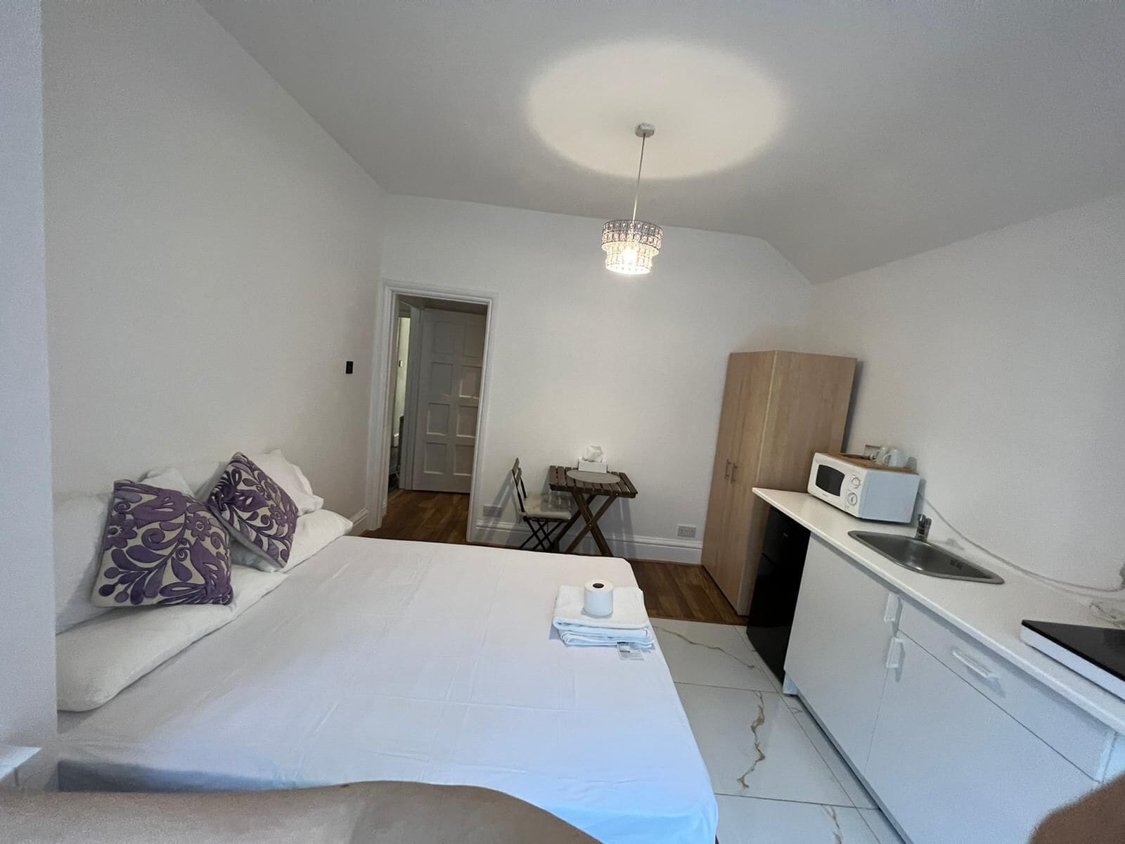 Studio | Free WiFi, bed sheets