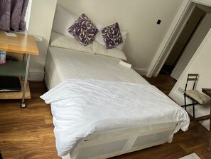 Studio | Free WiFi, bed sheets - Lovely Studio Flat in London (London)