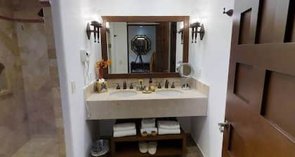 Exceptional 1br Master Suite in Cabo