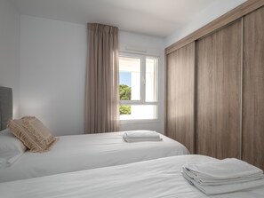 2 chambres, fer et planche à repasser, Wi-Fi gratuit