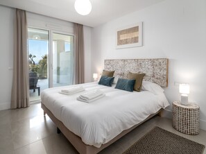 2 dormitorios, tabla de planchar con plancha, wifi gratis