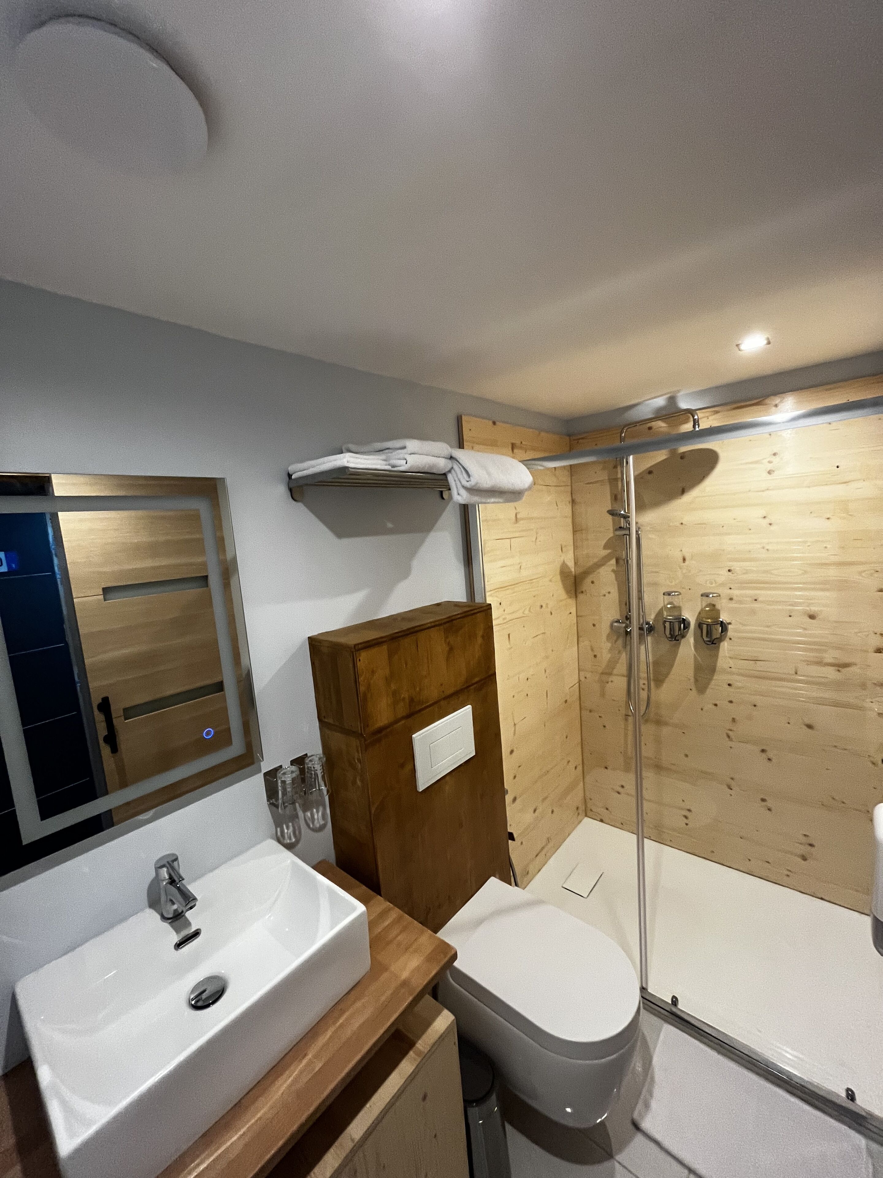 Photo - 9WAGRAM Hotel Boutique