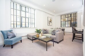 Deluxe-Apartment (Ground Floor) | Wohnbereich