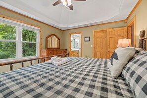 3 soveværelser, skrivebord, strygejern/strygebræt, weekendseng