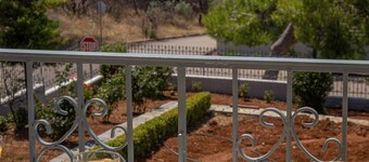 Villa with Private S.Pool-Theologos by GHH