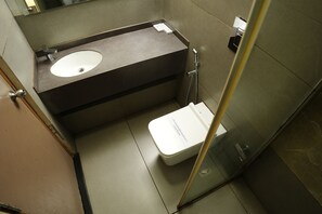 シャワー、レインフォールシャワー