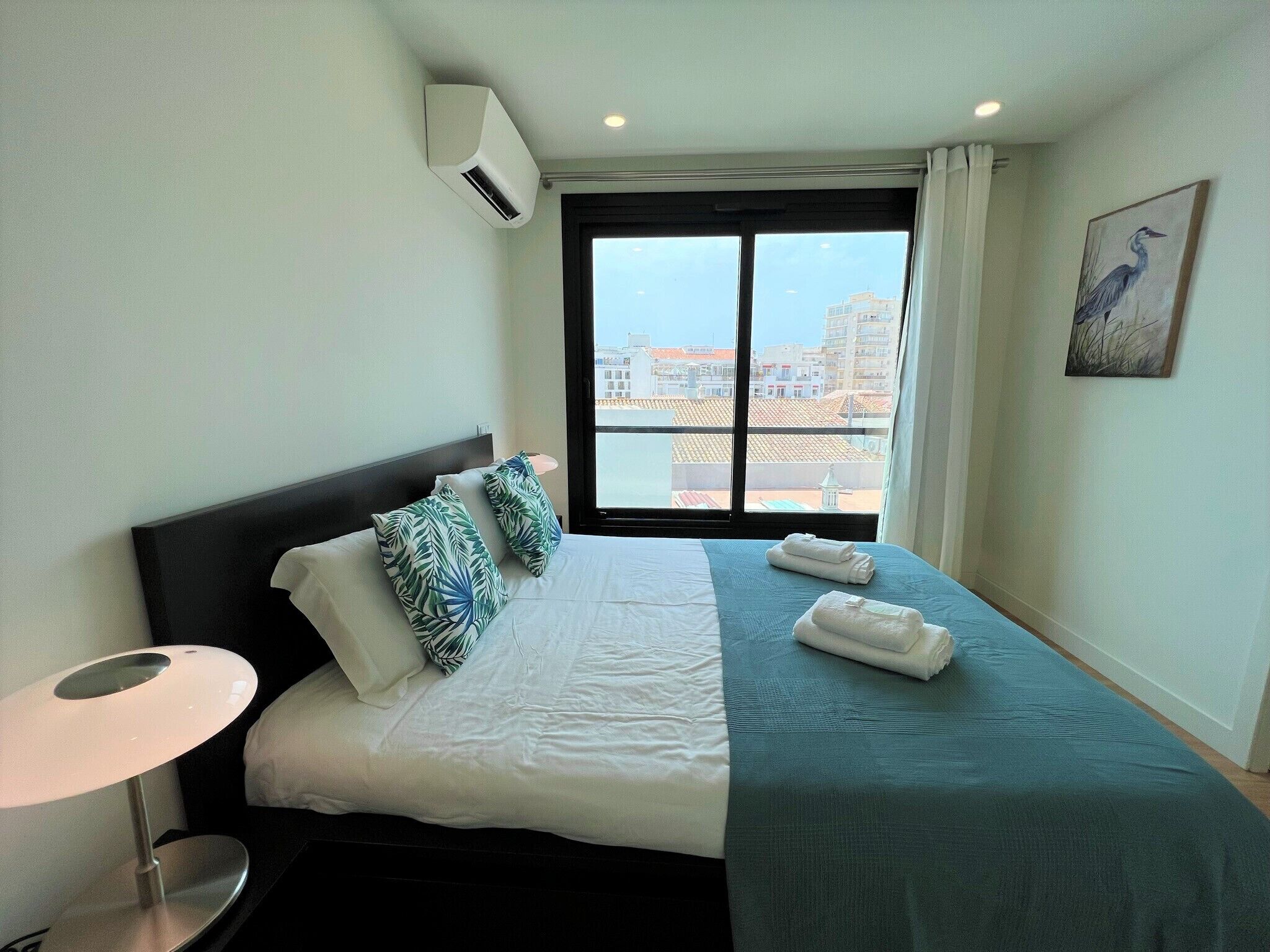 2 habitaciones, tabla de planchar con plancha y wifi gratis 