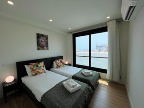 2 habitaciones, tabla de planchar con plancha y wifi gratis 