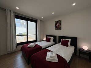 3 bedrooms, iron/ironing board, free WiFi, bed sheets