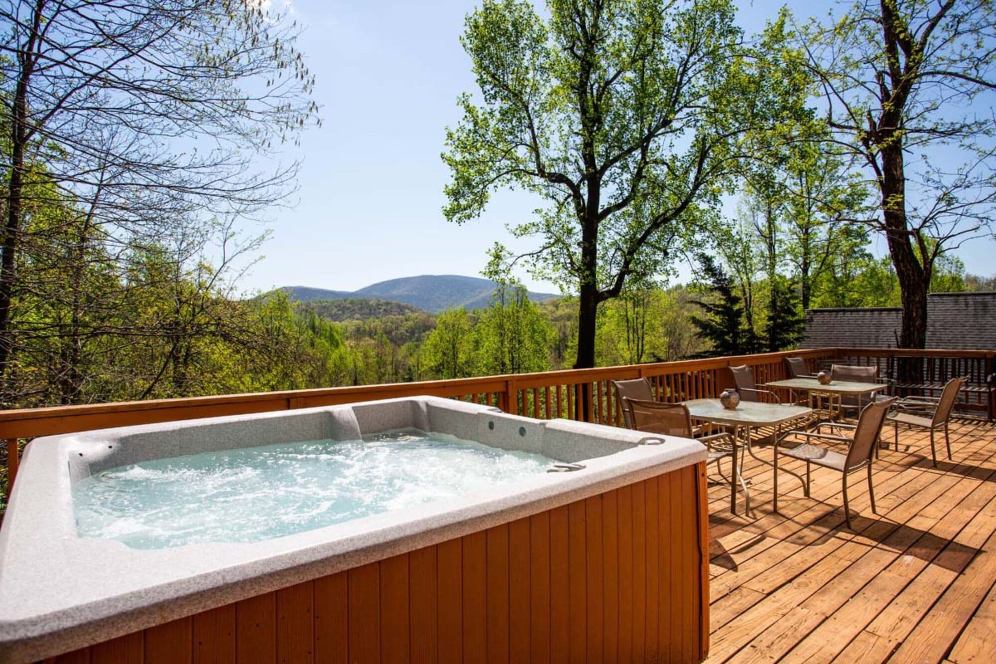 ravens_roost_hot_tub
